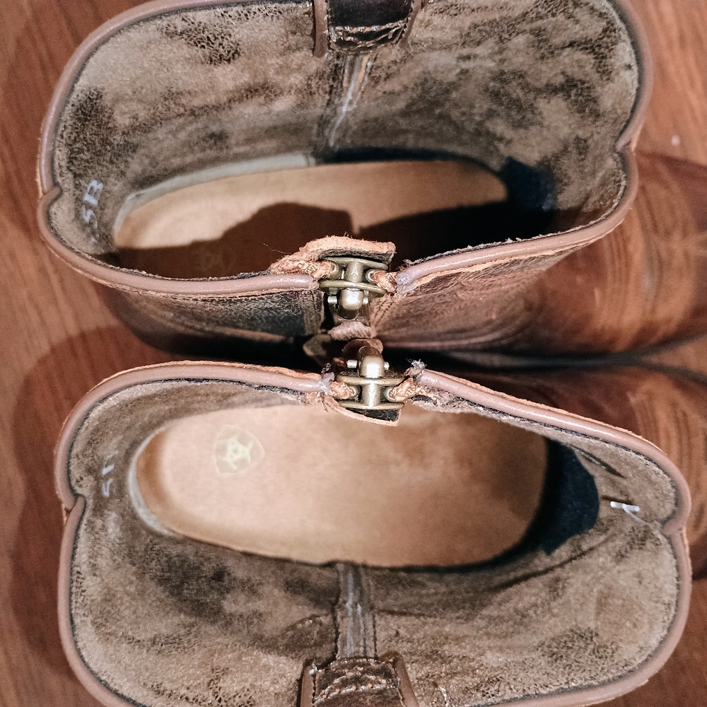 Ariat Brown Western Heeled Boots - Picture 8 of 8